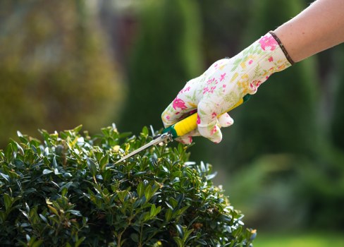 Load-based and cubic-yard garden waste rates in North Woolwich